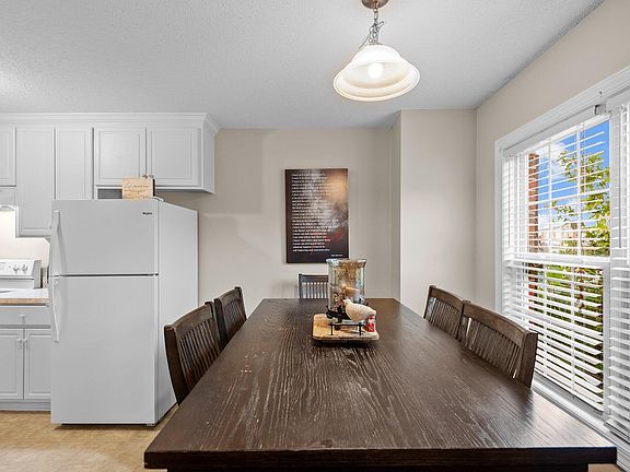 4th image of 2904 Eastridge Ct