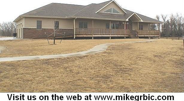 1st image of 6455 N Busy Bee Ln