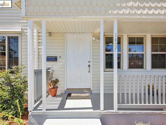 2nd image of 1407 Monterey St