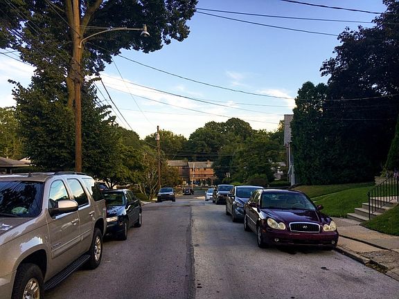 5th image of 720 Anderson Ave