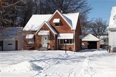 1984 Idlehurst Dr photo 1