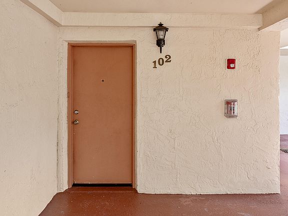 5th image of 7401 NW 16th Street #102