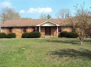105 Oak Ct, Hendersonville, TN 37075