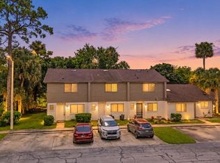 190 W Sandalwood Ct, Daytona Beach, FL 32119