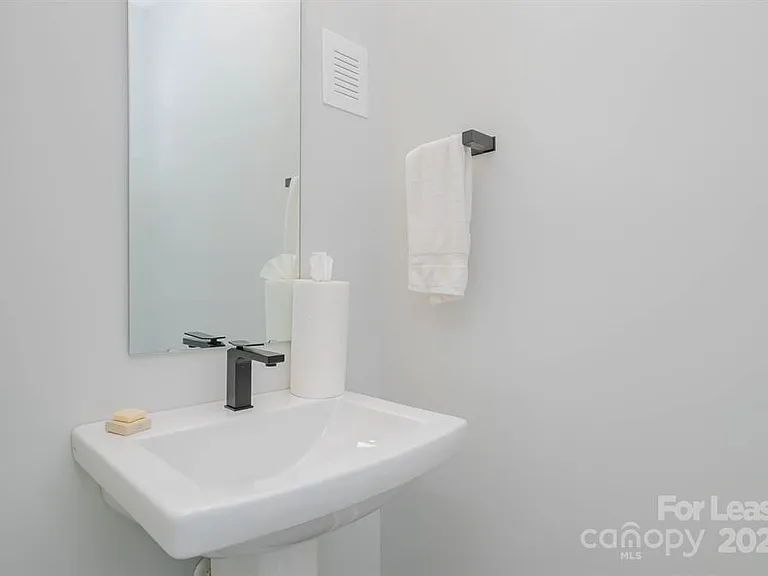 1212 Minter Pl #1212 — Photo 17