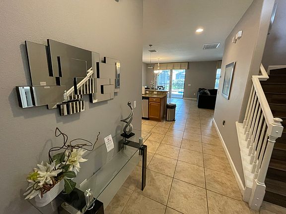 3rd image of 1471 Moon Valley Dr