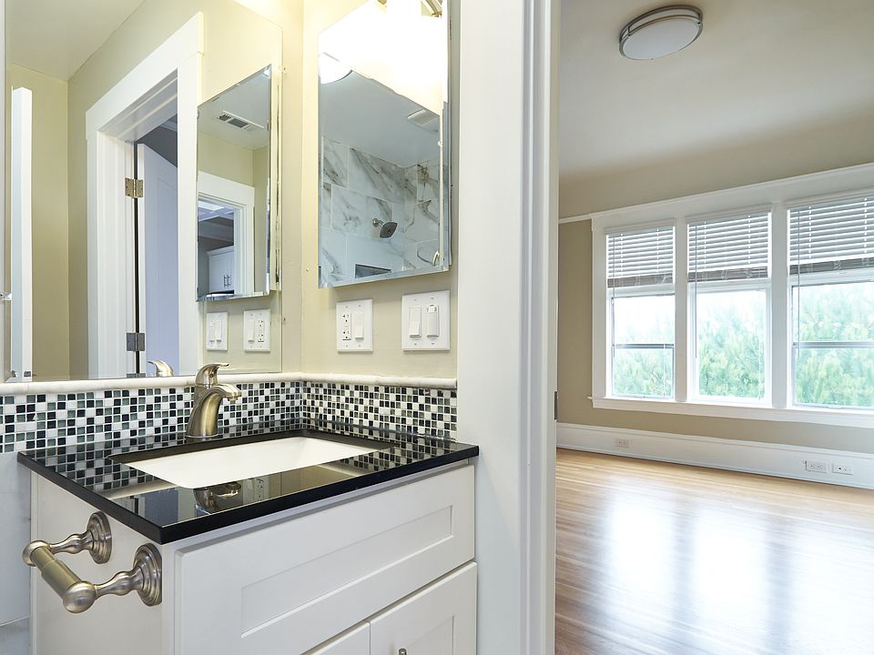 Ashbury12 Bath2 (1)