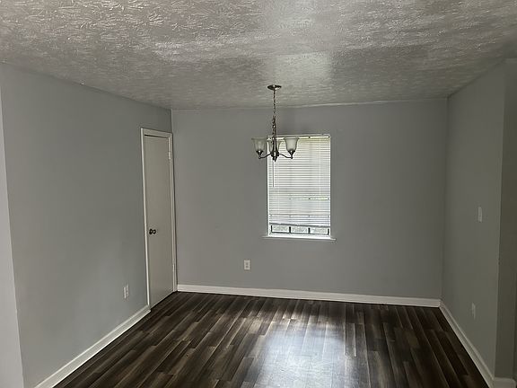 2nd image of 825 W Edgemont Ave #1