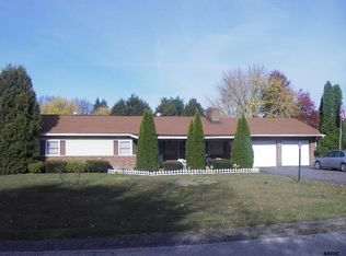 7 Autumn Dr, Gettysburg, PA 17325