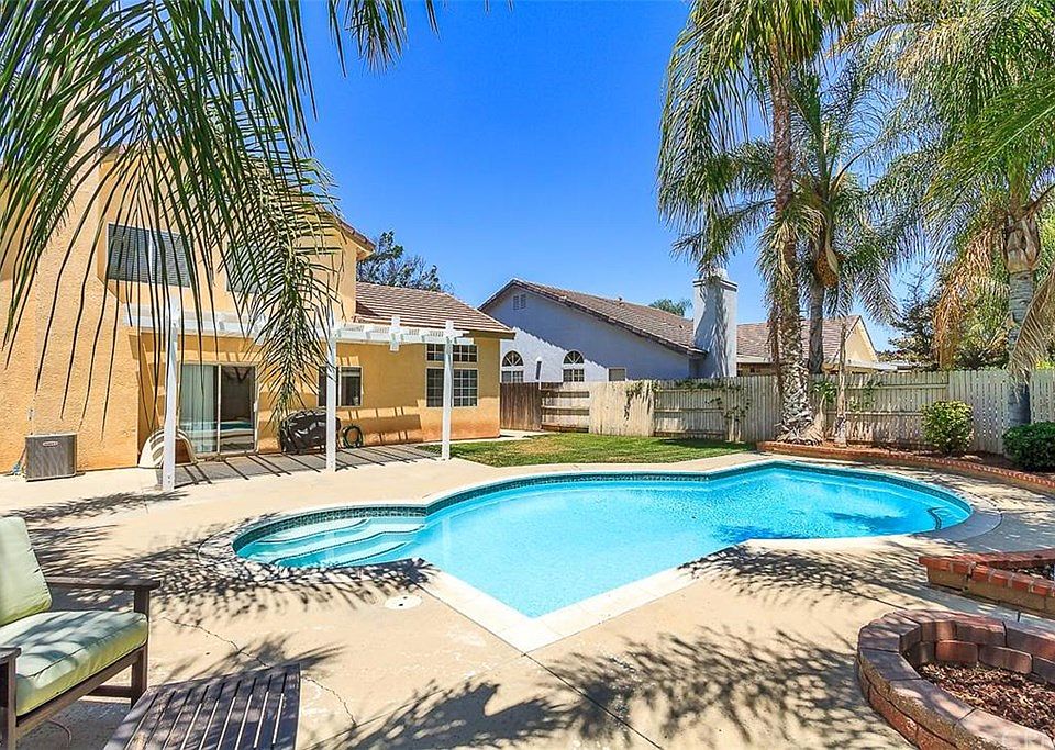 1st image of 27105 Lamdin Ave