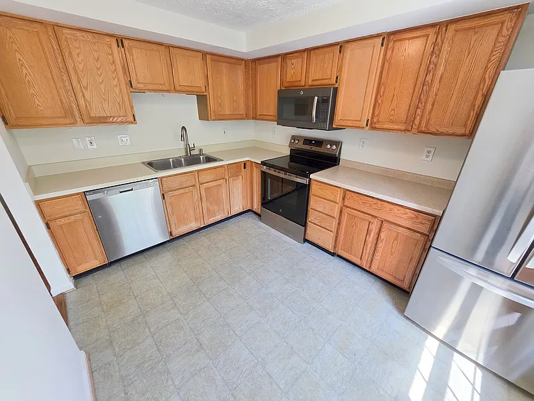 12002 Cherry Blossom Pl — Photo 10