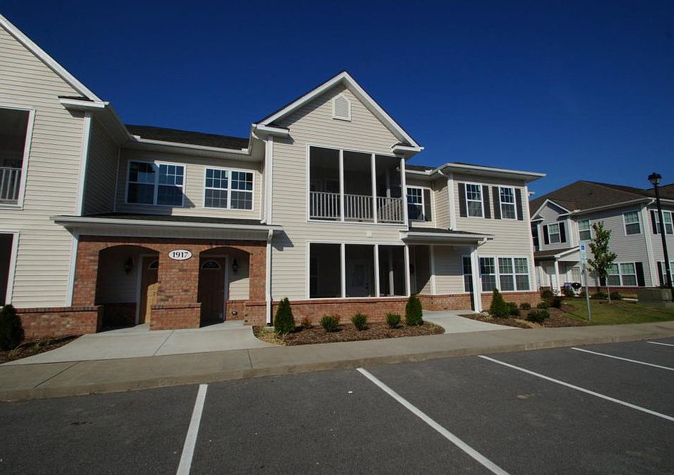 1st image of 1921-204 Covengton Way