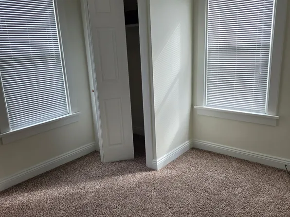 207A N 3rd St, Youngwood, PA 15697