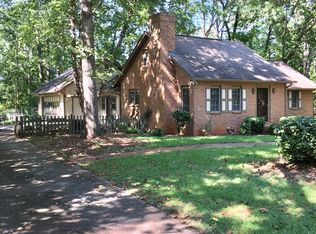 7145 Whitfield Dr, Riverdale, GA 30296