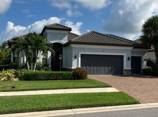 5392 Salcano St, Sarasota, FL 34238