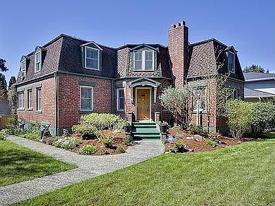 1st image of 605 18th Ave W