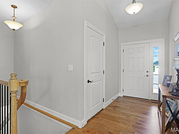 3rd image of 2802 Tayson Way
