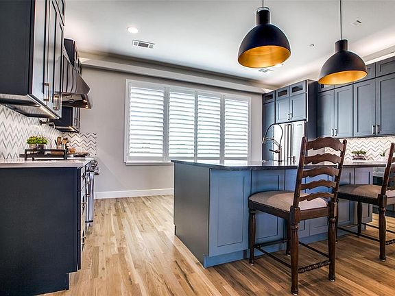 3rd image of 13001 Hutton Dr #7