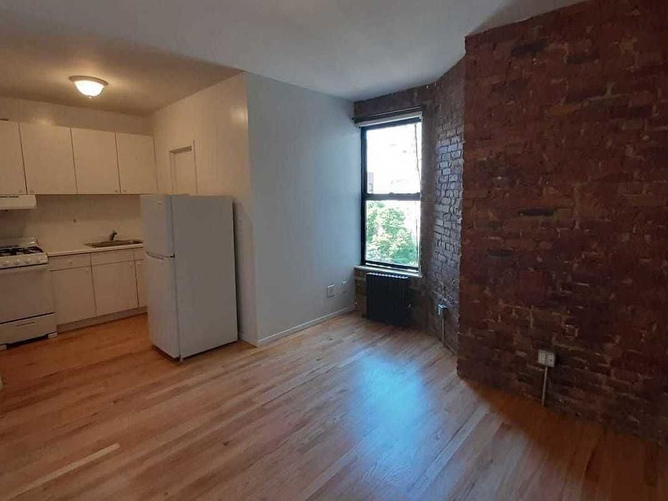 1st image of 50 Macdougal St APT 17