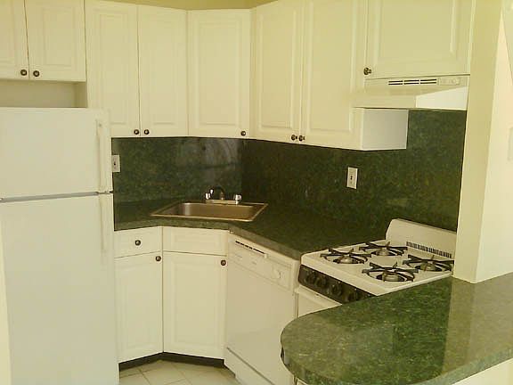 1st image of 109 W 75th St APT 2A