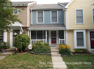 1582 Poplar Grove Dr, Reston, VA 20194