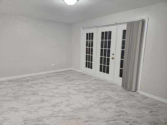 5th image of 4151 Williamsburg Ct APT 302