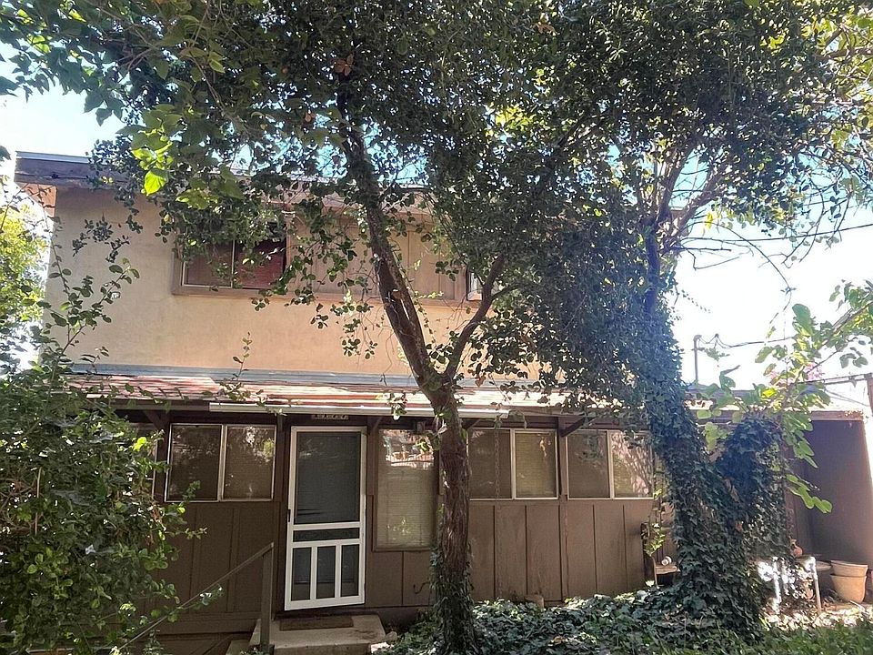 2nd image of 1177 N McKnight Rd