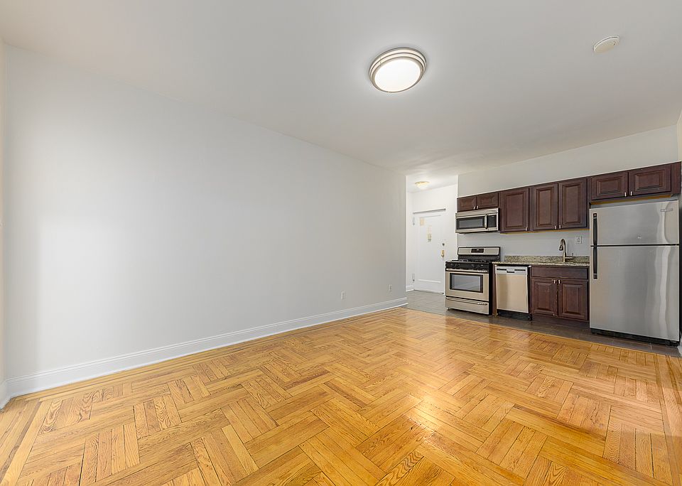 2nd image of 266 Washington Ave APT C8