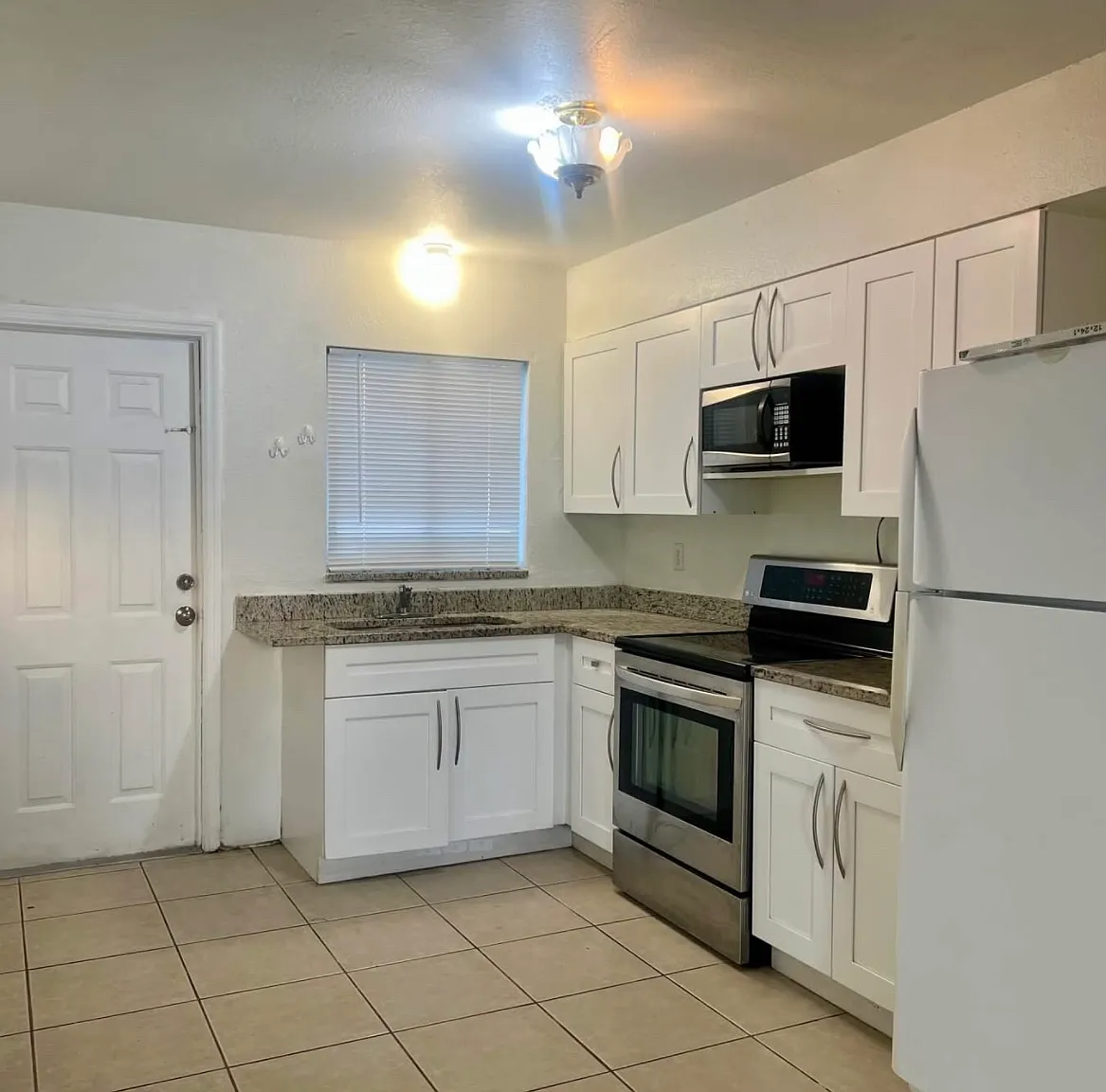 2 bed, 1200 sqft, $1,500 — Photo 1