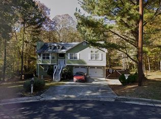 305 Rocky Cove Trl, Lawrenceville, GA 30044