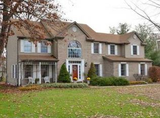 52702 Spring Valley Ln, Granger, IN 46530