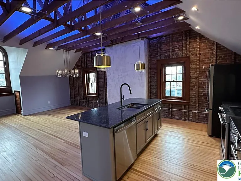 214 Spring Garden St #PENTHOUSE — Photo 18