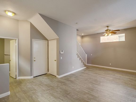 3rd image of 9436 Galvin Ave