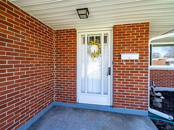 2nd image of 3096 Fontano Dr