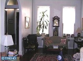 2050 Cherry St, Philadelphia, PA 19103