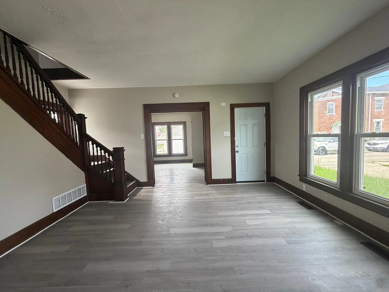 329 W Grant - 1 — Photo 3