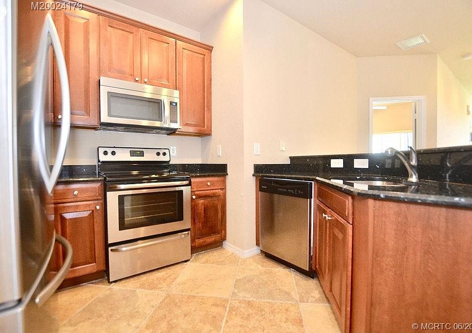 1st image of 1561 SE Wilshire Pl APT 204