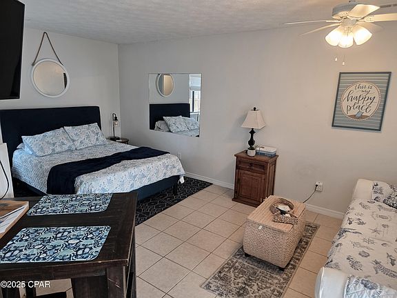 4th image of 4114 Holiday Dr APT 17