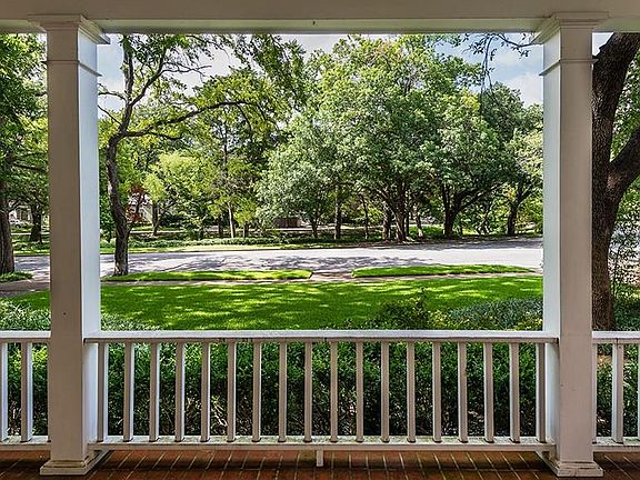 2nd image of 4820 Saint Johns Dr Lot 2