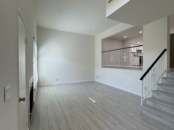 5th image of 819 E Newmark Ave APT C
