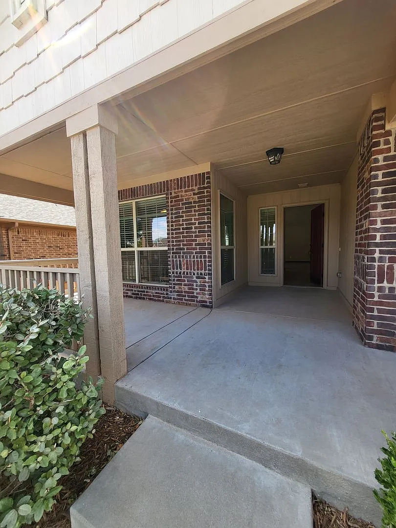 (3) Bed/(2) Bath in Greenleaf Trails Addition Avail NOW! — Photo 2