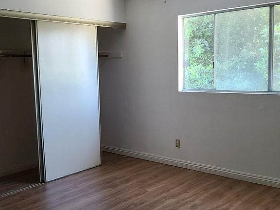 4th image of 15544 Bellflower Blvd #4
