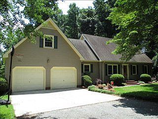 2nd image of 208 Kelly Dr