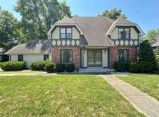 4021 NE Brooktree Ln, Kansas City, MO 64119