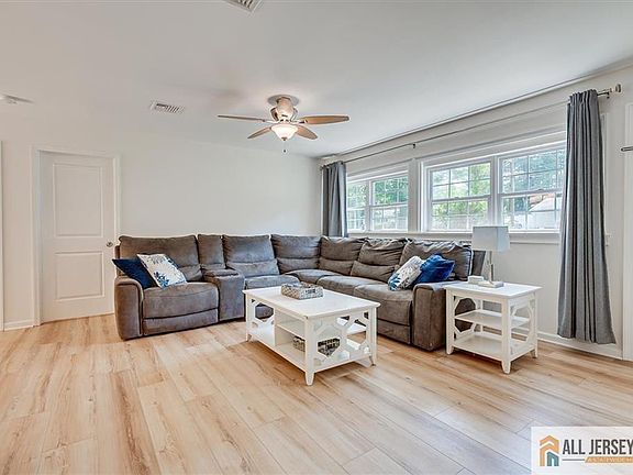4th image of 4 Halsey Rd