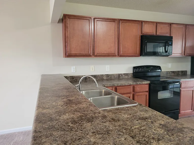 1002 Ornate Dr — Photo 28