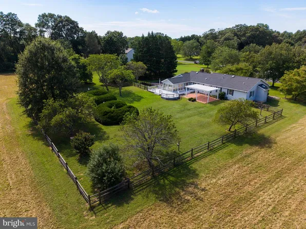 226 Lakeside Dr, Millington, MD 21651