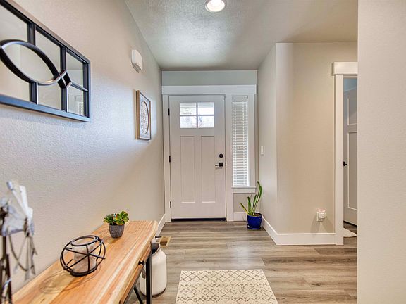 5th image of 14019 E 10th Ln