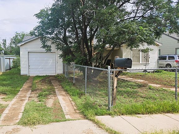 2nd image of 205 Jefferson St