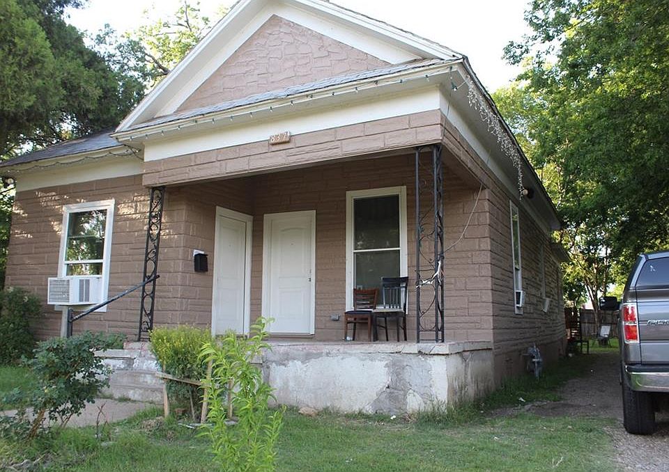 1st image of 837 E Davis Ave